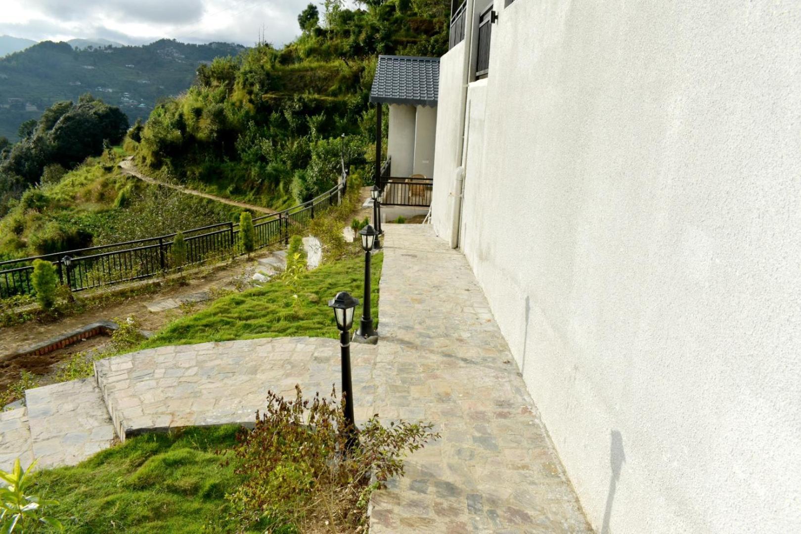 Rega Manivedya The Jungle Trail Resort Mukteshwar Kültér fotó