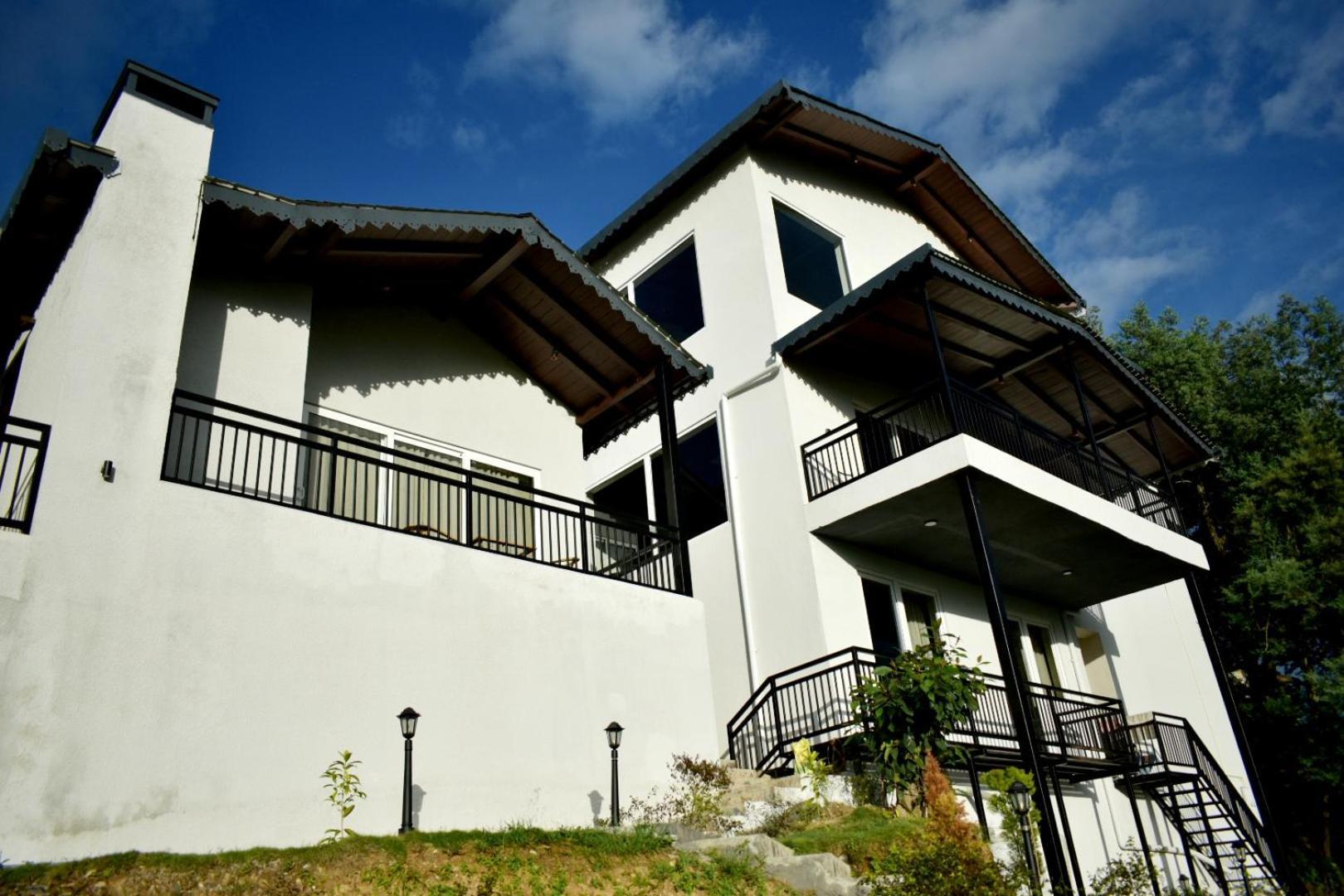 Rega Manivedya The Jungle Trail Resort Mukteshwar Kültér fotó
